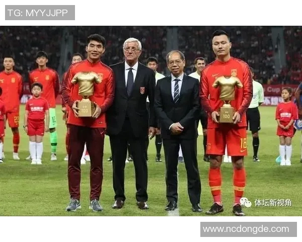 16号球星的传奇故事：从青涩新星到世界顶级足球巨星的崛起之路